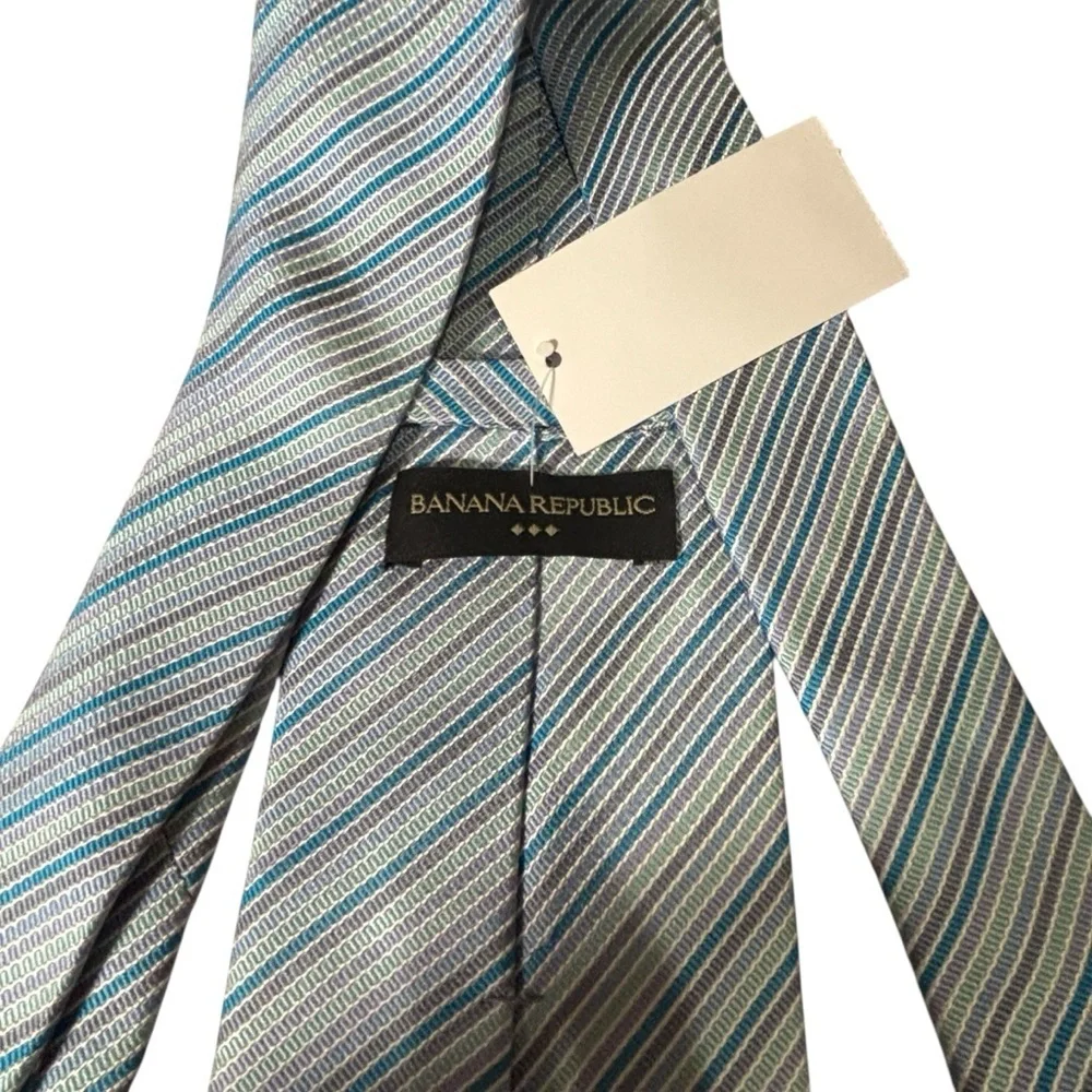 Banana Republic 100% Silk Striped Tie Blue Teal Gray Business Office Classic NWT